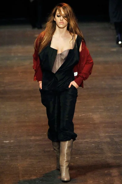 Look 48